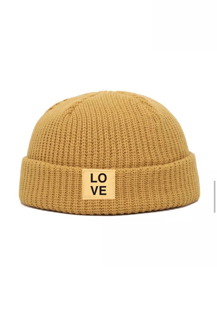 BEANIE LOVE