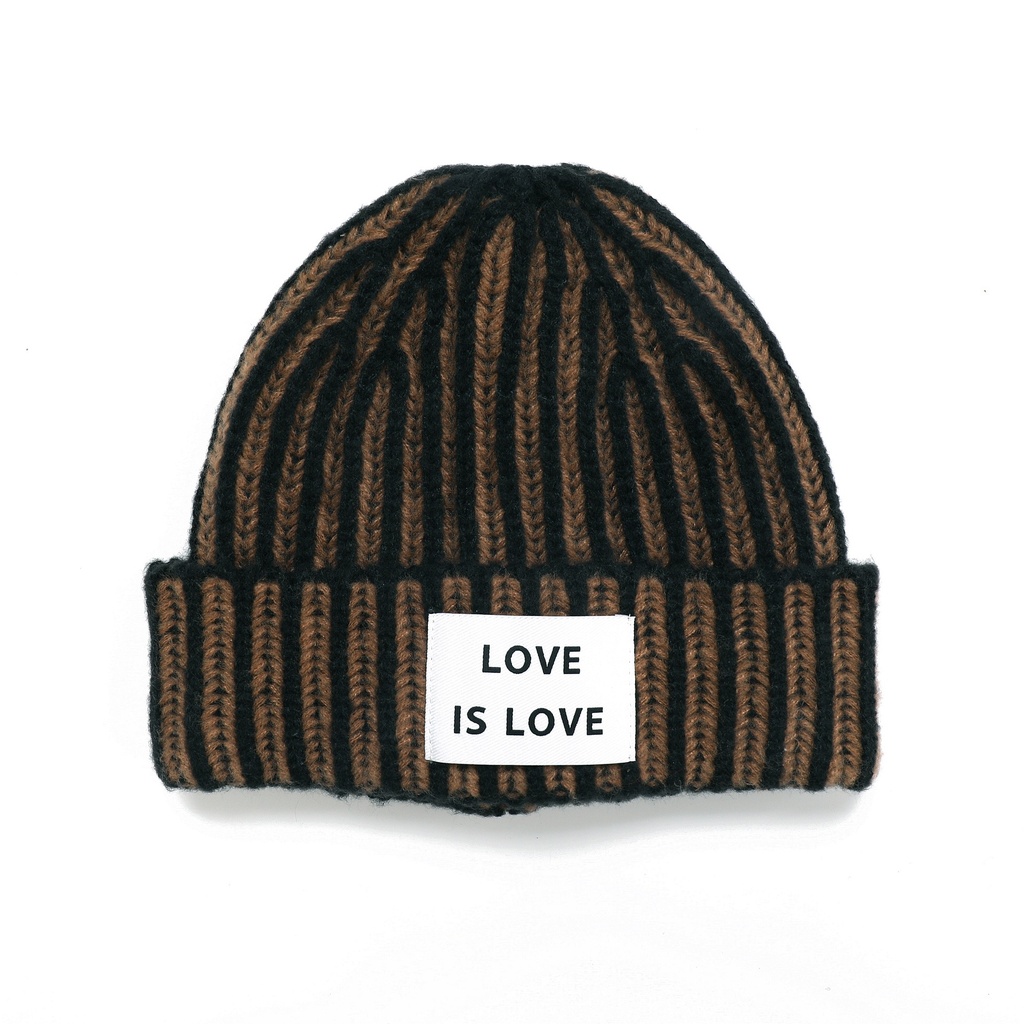 HAT LOVE IS LOVE